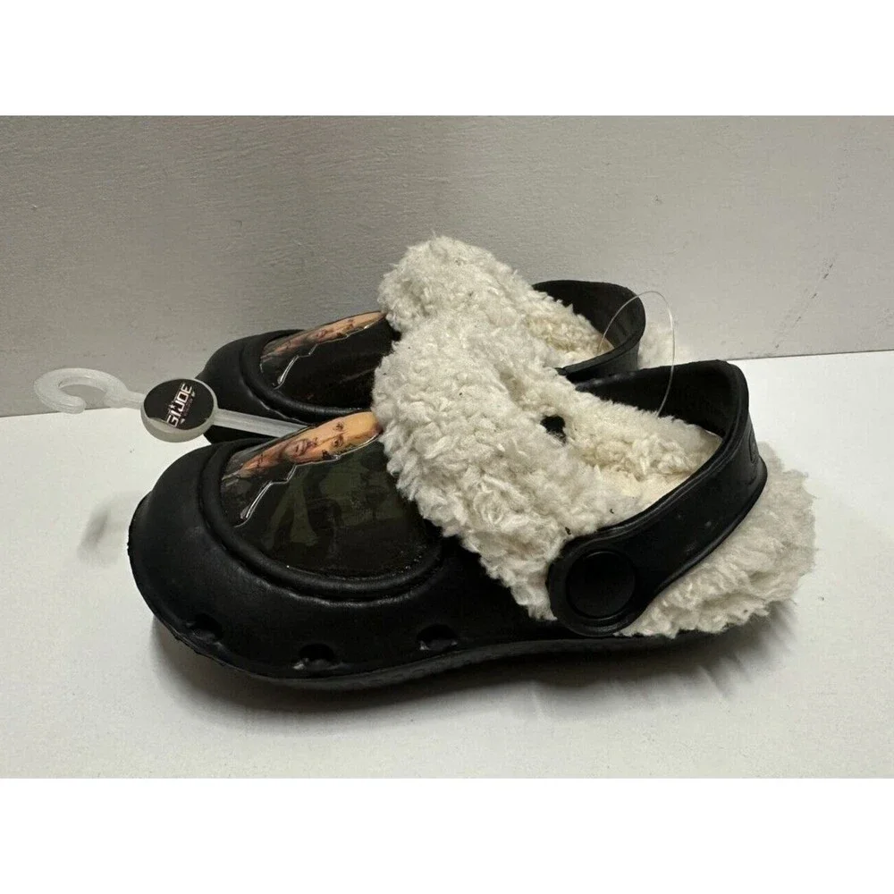 GIJOE toddler size 5/6 black clogs with faux fur lining